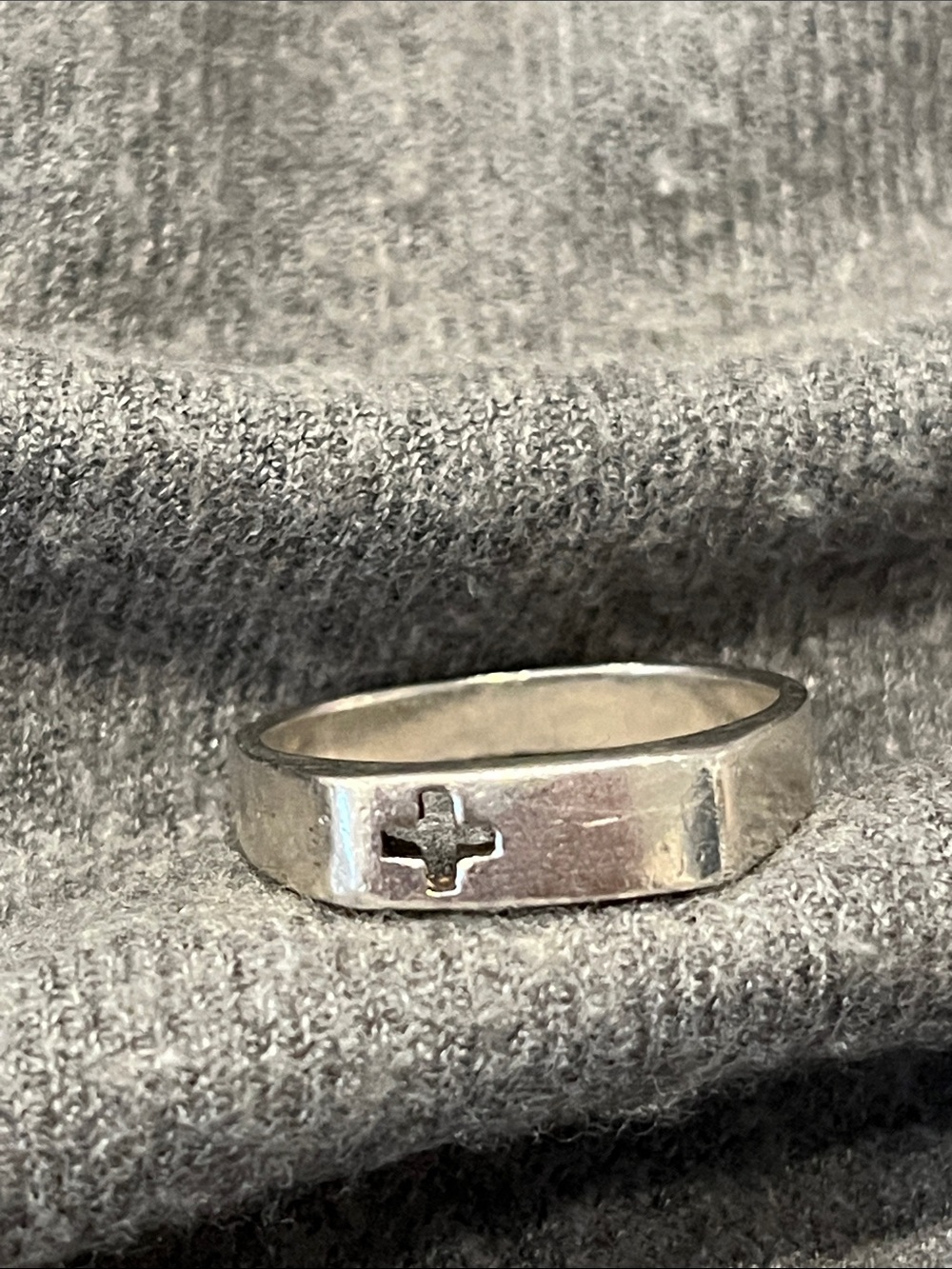 Sterling Silver Band Cross Ring-11.5